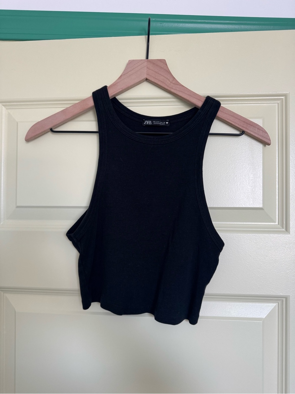 Zara Black Ribbed Cropped Tank Top - Sleeveless Racerback